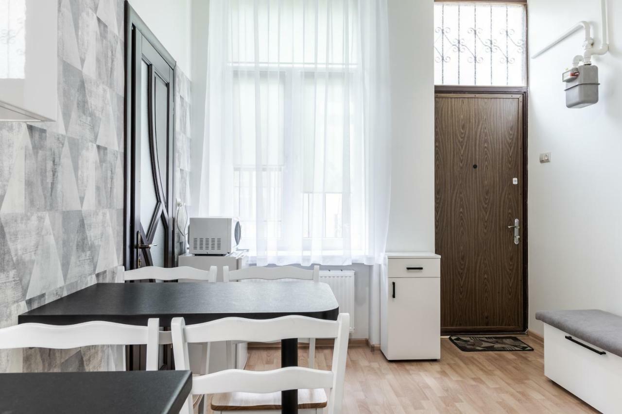 לבוב Inshiapartments On Bohomolʹtsya Str מראה חיצוני תמונה