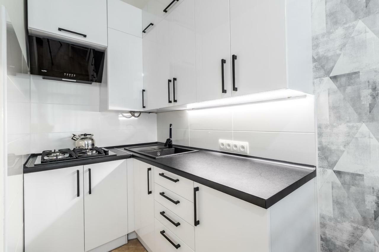 לבוב Inshiapartments On Bohomolʹtsya Str מראה חיצוני תמונה