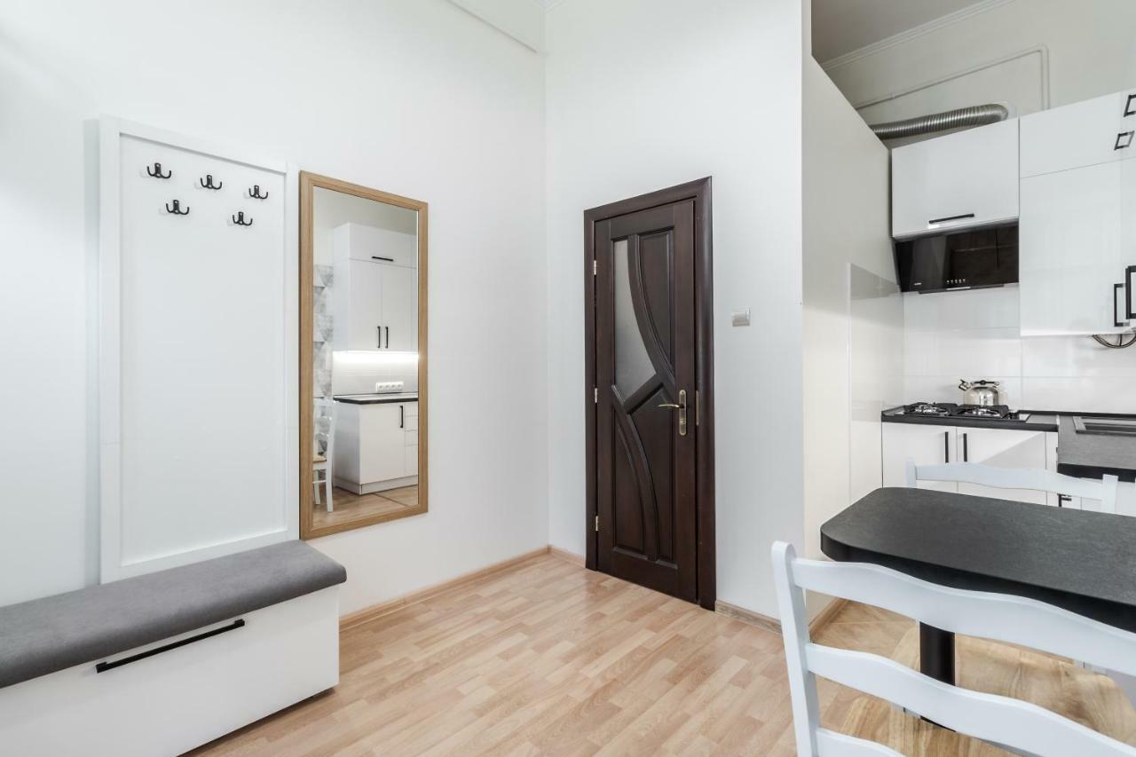 לבוב Inshiapartments On Bohomolʹtsya Str מראה חיצוני תמונה